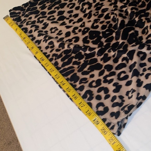 Betsey Johnson blouse faux velvet long sleeve crewneck animal print size small - Picture 4 of 9